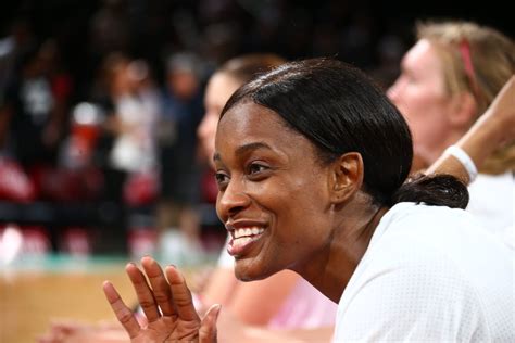 naked wnba|‘I Own Who I Am’: The WNBA’s Swin Cash on Posing Nude and。